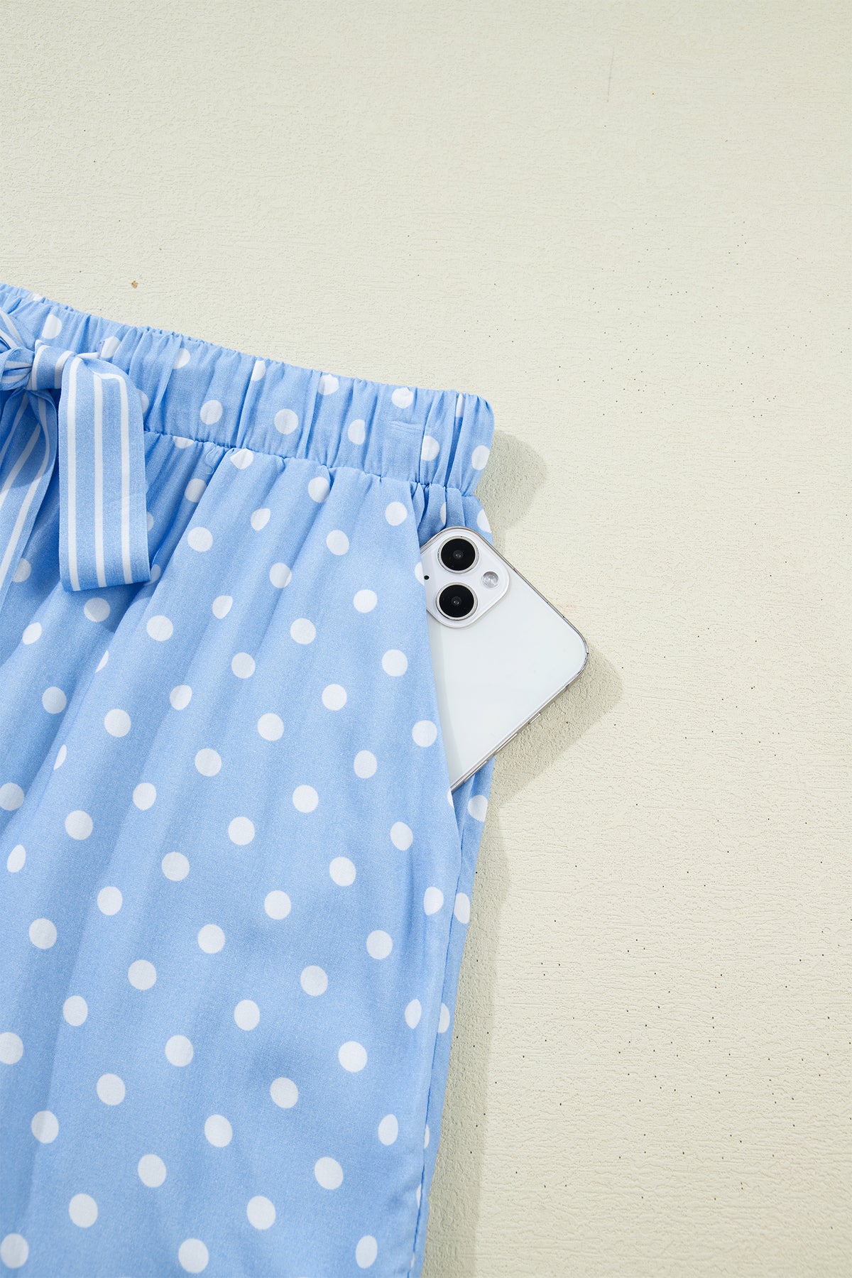 Conjunto de pijama corto suave con estampado de puntos azul cielo