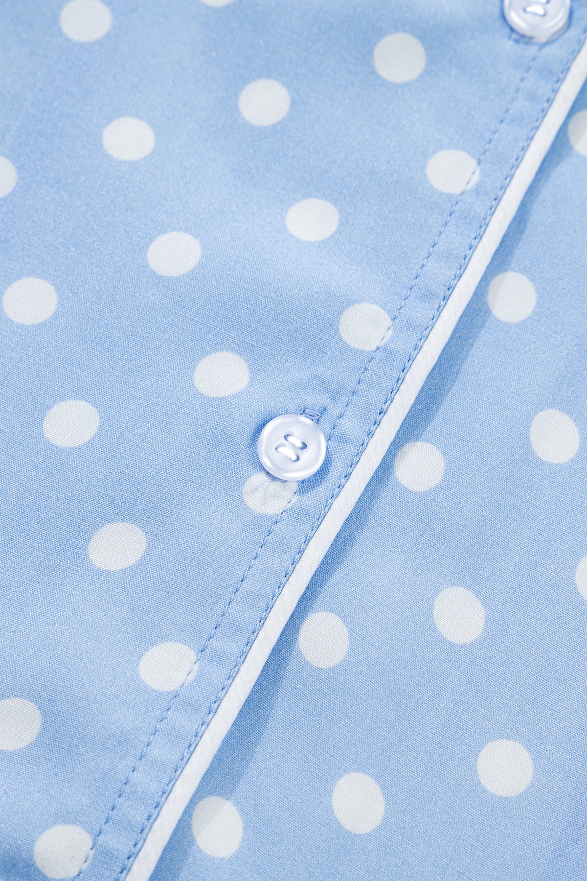 Conjunto de pijama corto suave con estampado de puntos azul cielo