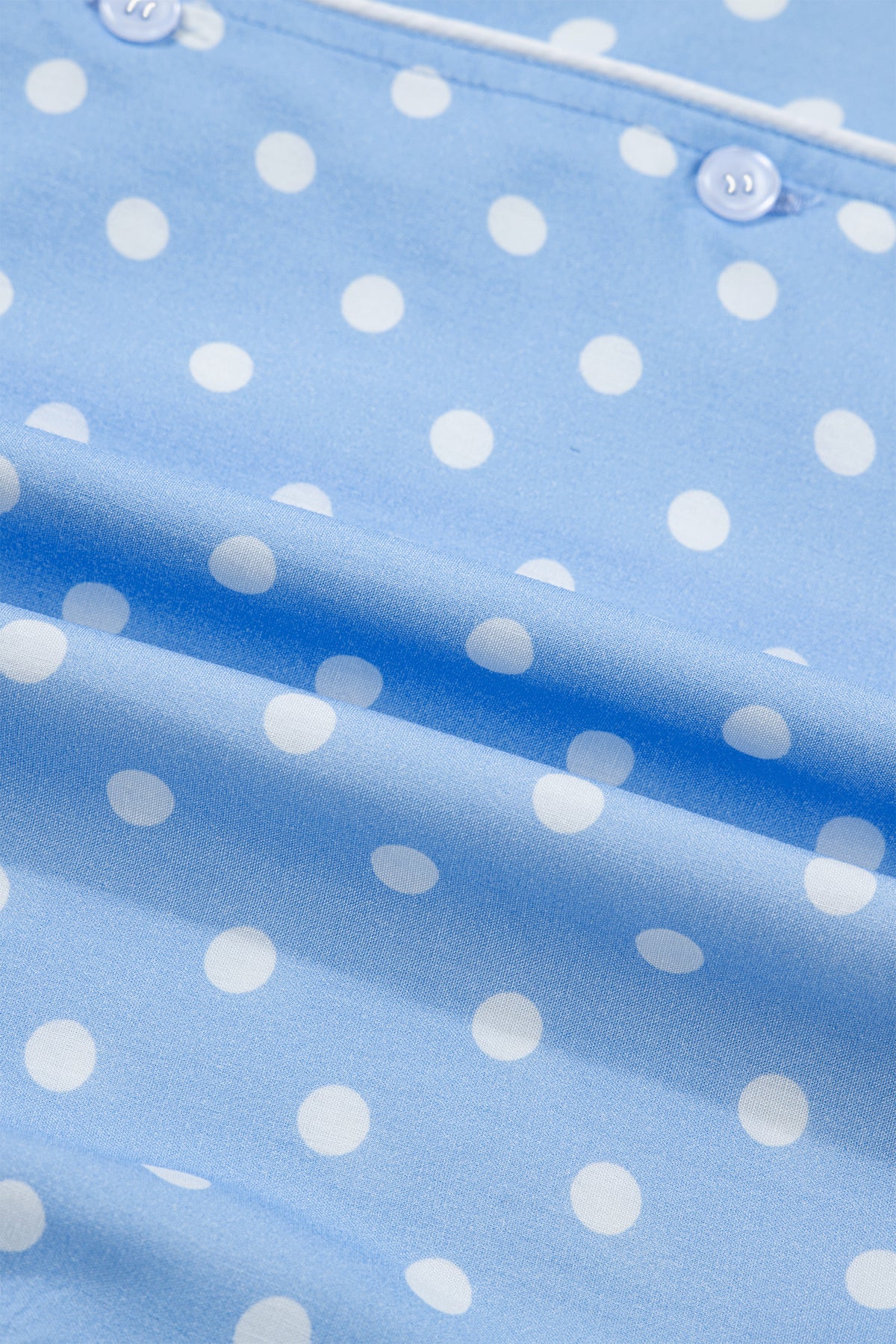 Conjunto de pijama corto suave con estampado de puntos azul cielo