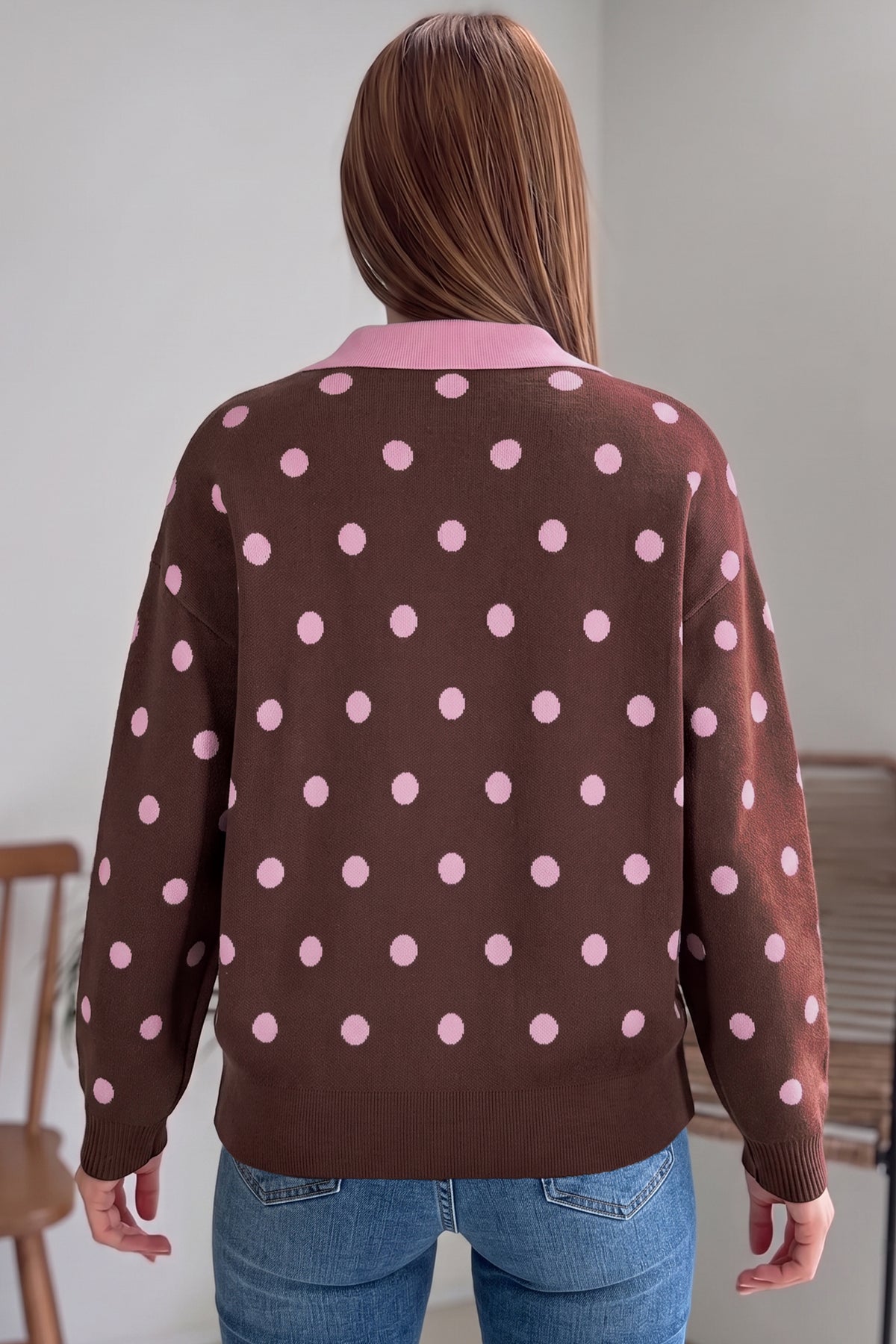 Jersey holgado con cuello y bloques de color con estampado de lunares rosas