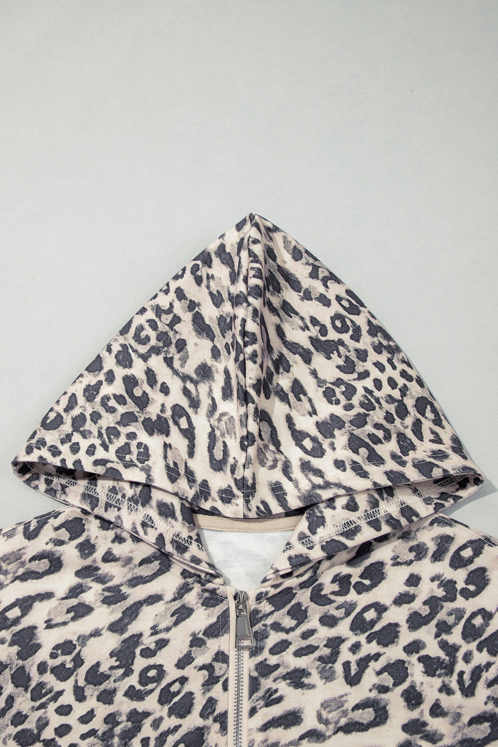 Conjunto de pantalón con capucha, cremallera y cordón ajustable con estampado de leopardo multicolor