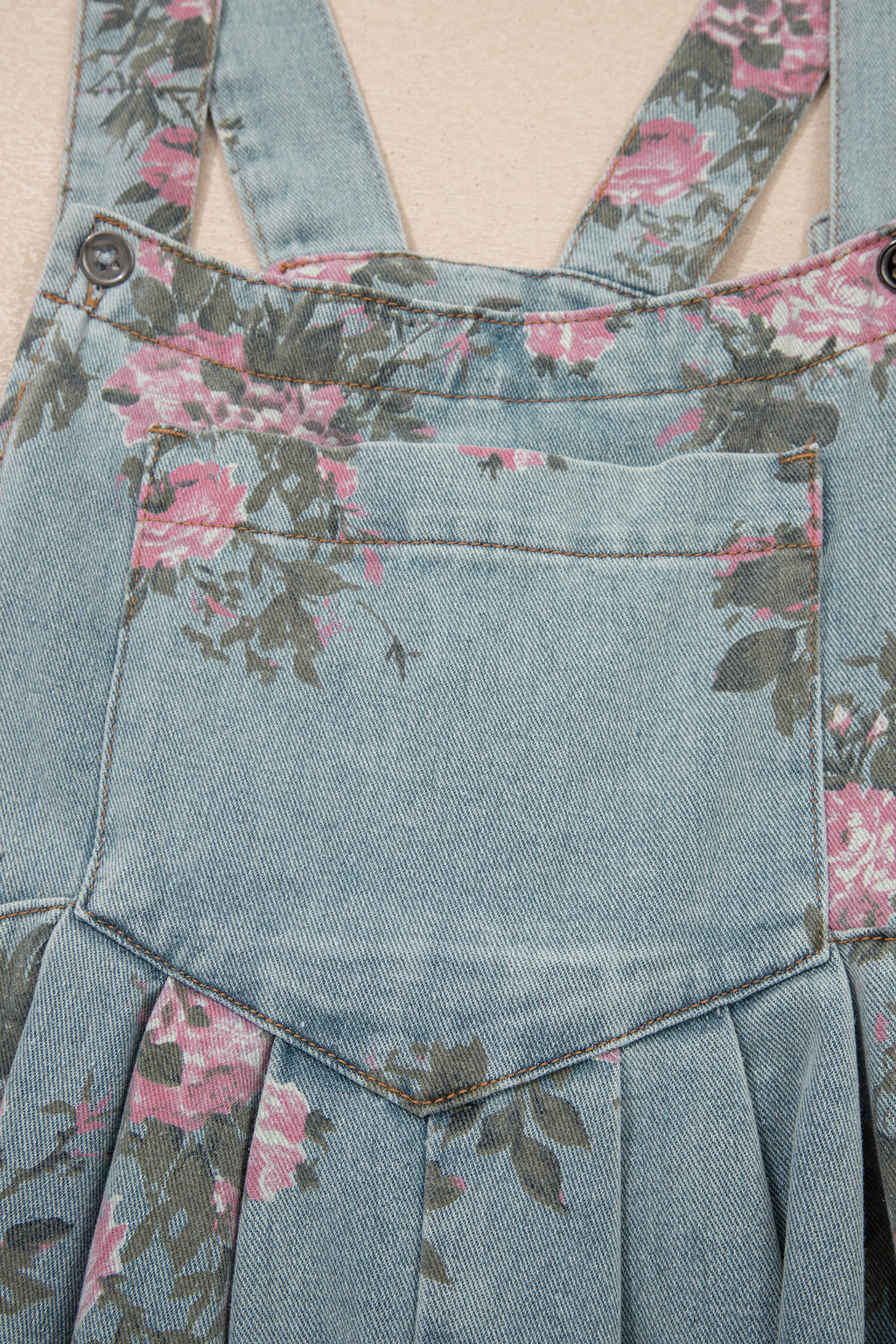 Mono vaquero plisado de talle alto y pierna ancha con estampado floral azul Beau