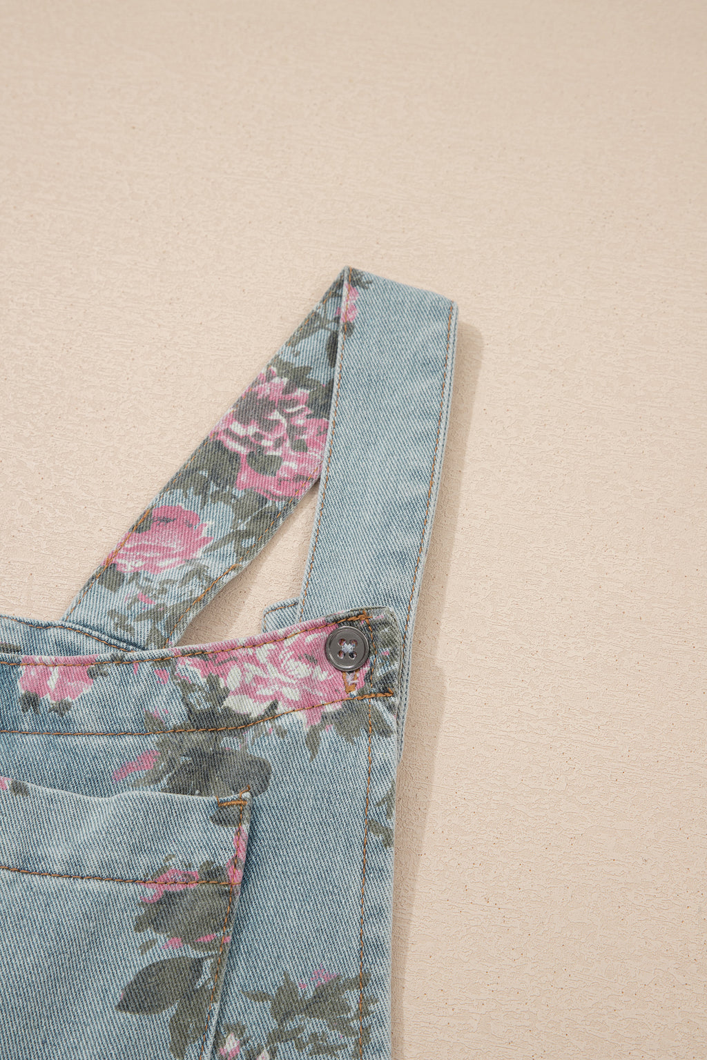 Mono vaquero plisado de talle alto y pierna ancha con estampado floral azul Beau