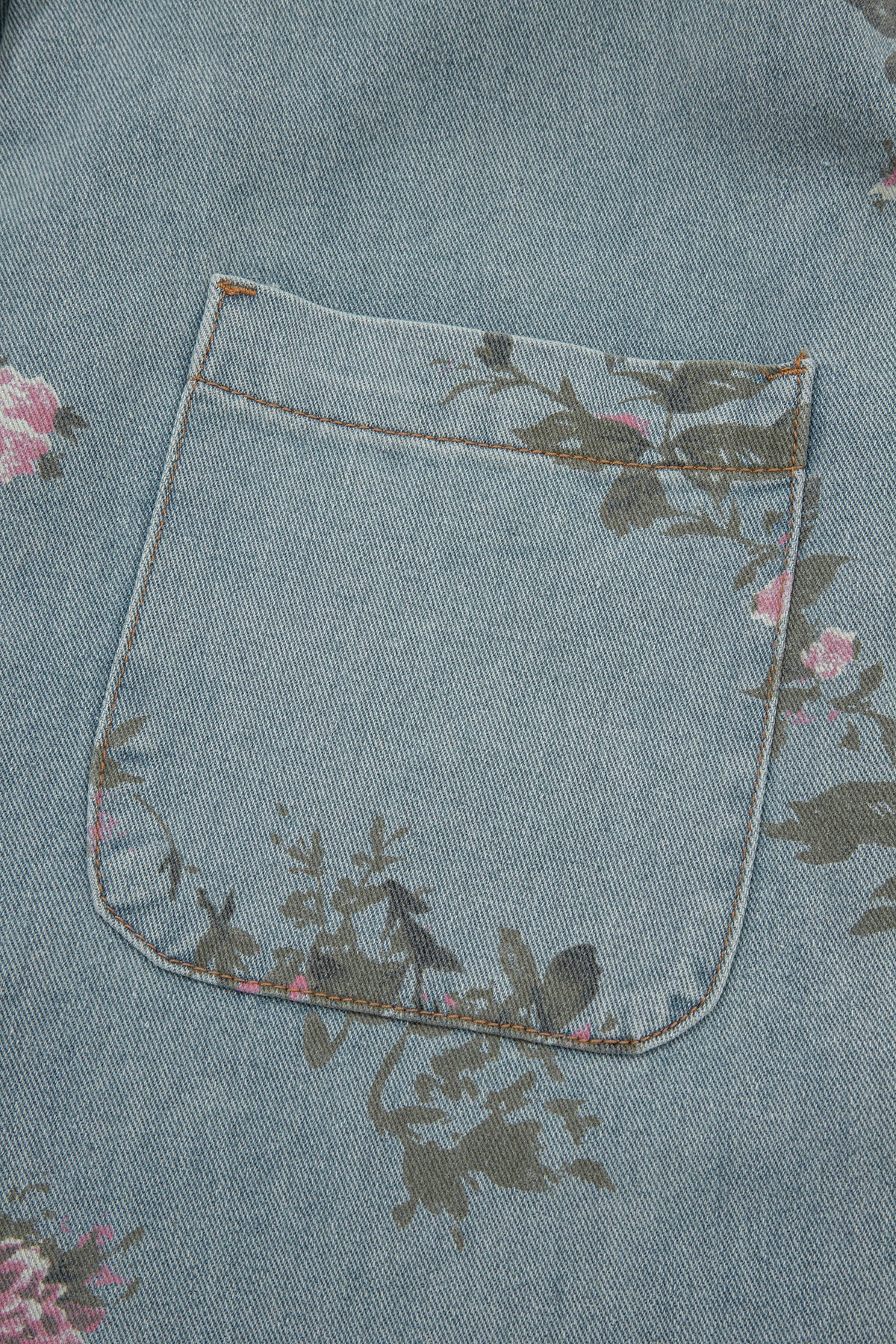 Mono vaquero plisado de talle alto y pierna ancha con estampado floral azul Beau
