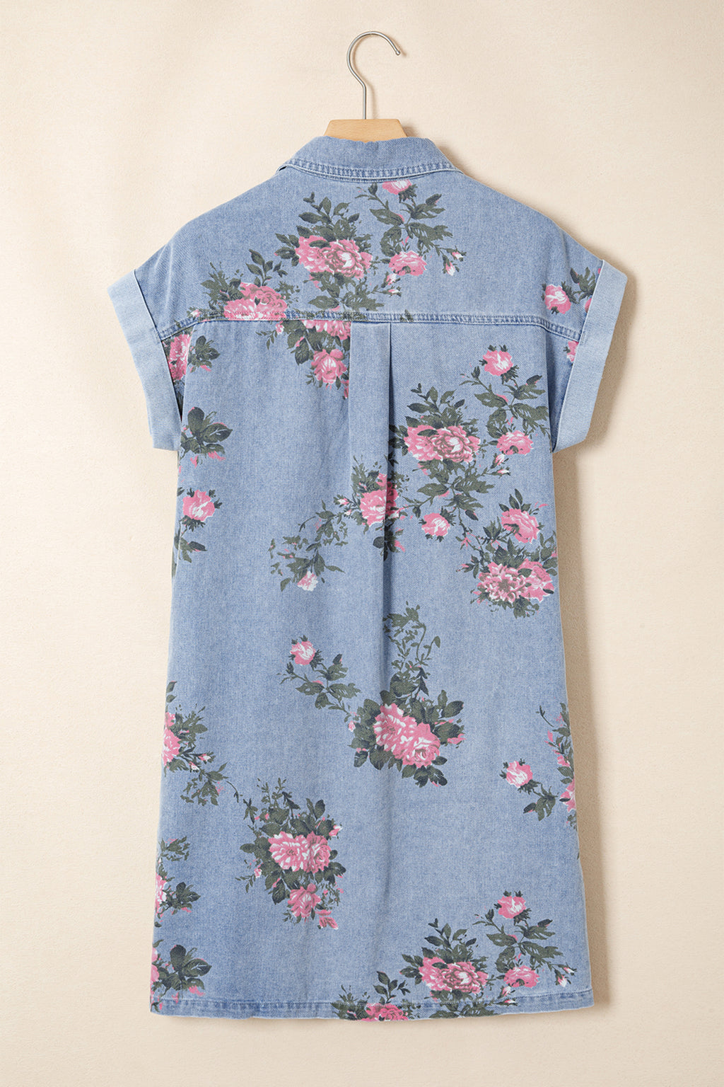 Vestido camisero de manga corta con botones y estampado floral en azul cielo