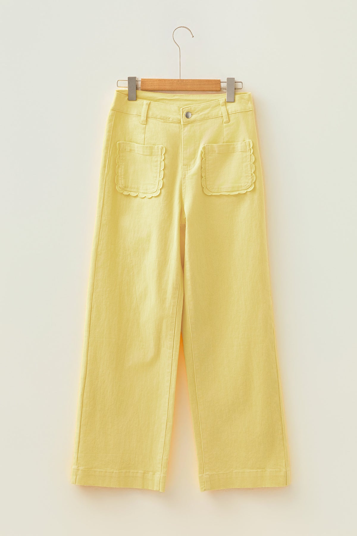 Vaqueros rectos de color amarillo liso