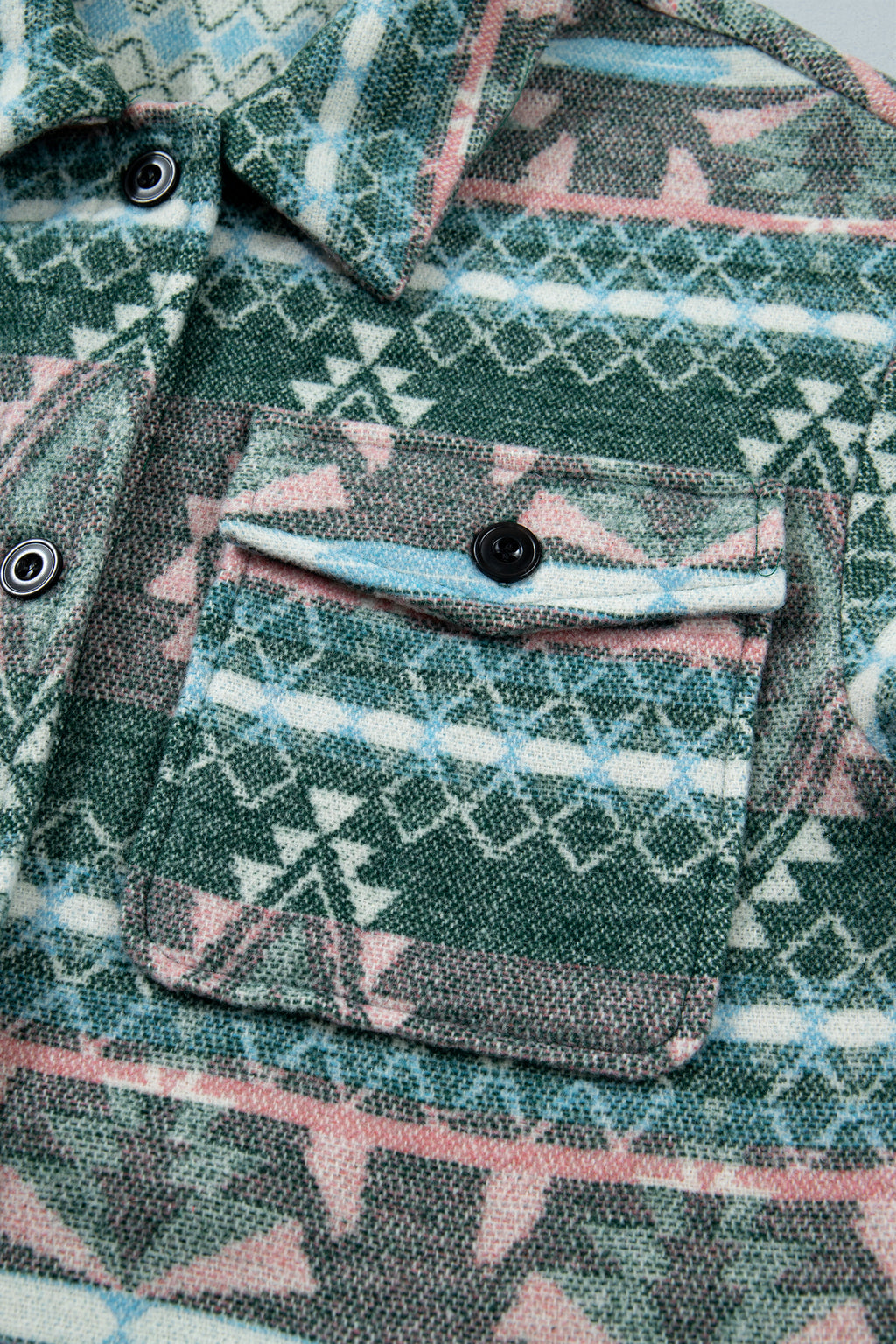 Chaqueta de manga larga con botones delanteros y estampado geométrico verde