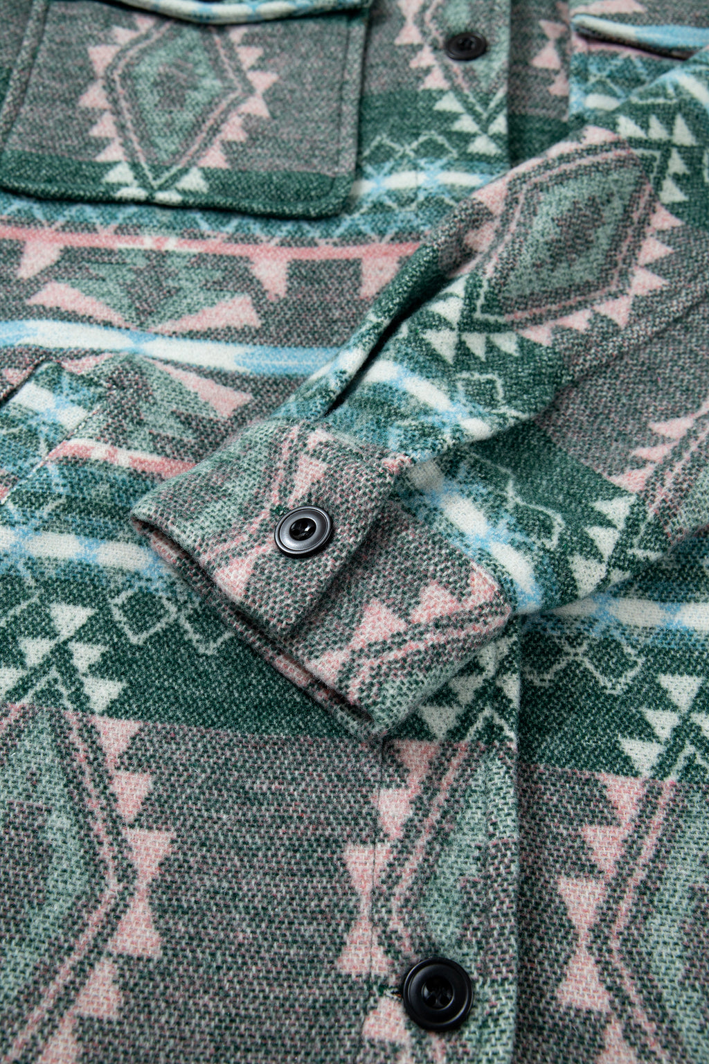 Chaqueta de manga larga con botones delanteros y estampado geométrico verde